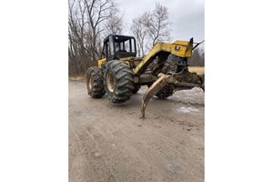 1983 John Deere 540B  Skidder